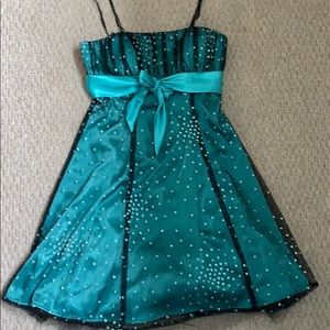 Laura petites occasion dress